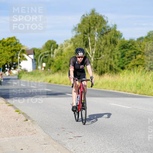 31.08.2025 - Elbe Triathlon Hamburg Michael Burmester http://msf.ph/oto/8661357 31.08.2025 08:59:04 Radfahren 282, 299, 308, 353 meine-sportfotos.de