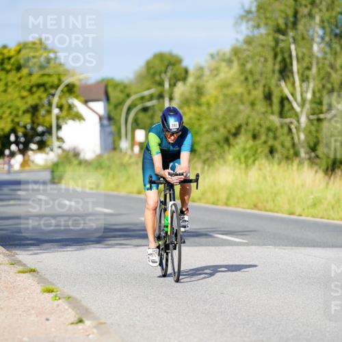 31.08.2025 - Elbe Triathlon Hamburg Michael Burmester http://msf.ph/oto/8661369 31.08.2025 08:59:07 Radfahren 258, 282, 299 meine-sportfotos.de