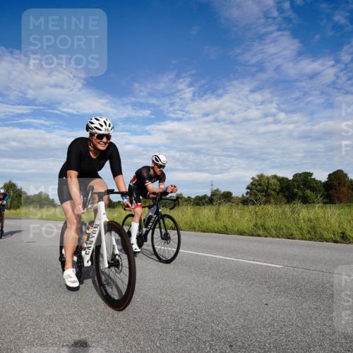 31.08.2025 - Elbe Triathlon Hamburg Michael Burmester http://msf.ph/oto/8661382 31.08.2025 09:07:14 Radfahren 242, 283, 300, 304, 314, 340, 342, 441 meine-sportfotos.de