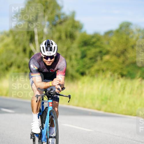 31.08.2025 - Elbe Triathlon Hamburg Michael Burmester http://msf.ph/oto/8661407 31.08.2025 08:59:18 Radfahren 174, 175, 216, 233, 357 meine-sportfotos.de