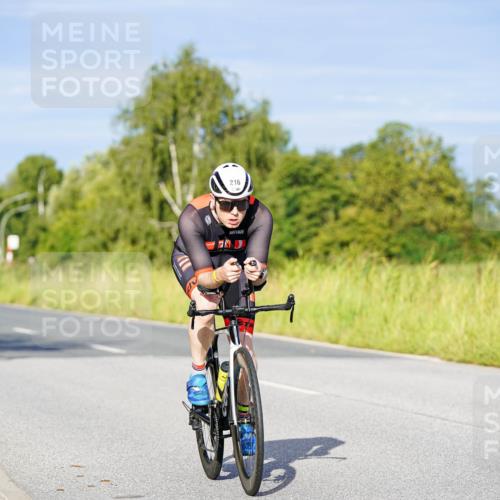 31.08.2025 - Elbe Triathlon Hamburg Michael Burmester http://msf.ph/oto/8661421 31.08.2025 08:59:21 Radfahren 174, 175, 216, 233 meine-sportfotos.de