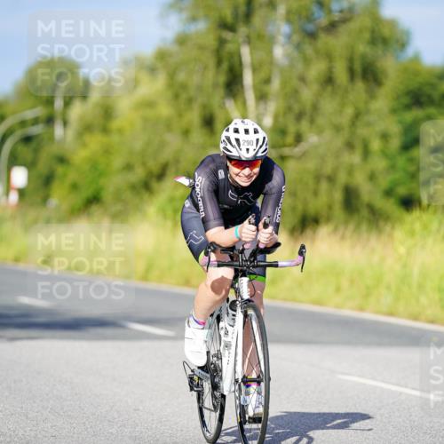 31.08.2025 - Elbe Triathlon Hamburg Michael Burmester http://msf.ph/oto/8661439 31.08.2025 08:59:31 Radfahren 168, 249, 290 meine-sportfotos.de