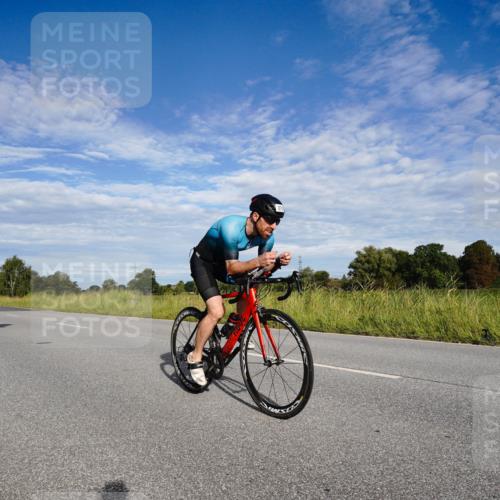 31.08.2025 - Elbe Triathlon Hamburg Michael Burmester http://msf.ph/oto/8661447 31.08.2025 09:07:57 Radfahren 182, 229, 257, 344, 375, 479, 492, 532, 545 meine-sportfotos.de