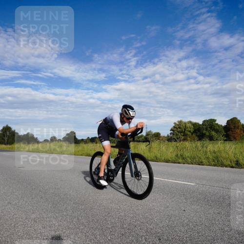 31.08.2025 - Elbe Triathlon Hamburg Michael Burmester http://msf.ph/oto/8661525 31.08.2025 09:08:36 Radfahren 207, 270, 275, 397 meine-sportfotos.de