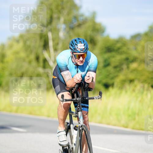 31.08.2025 - Elbe Triathlon Hamburg Michael Burmester http://msf.ph/oto/8661528 31.08.2025 09:00:19 Radfahren 297, 355, 374, 377 meine-sportfotos.de