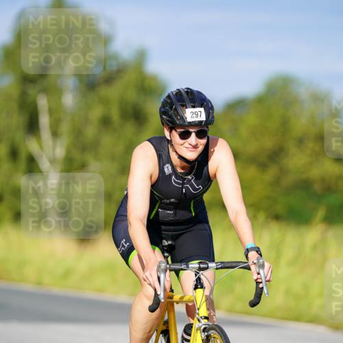 31.08.2025 - Elbe Triathlon Hamburg Michael Burmester http://msf.ph/oto/8661534 31.08.2025 09:00:22 Radfahren 297, 374, 377 meine-sportfotos.de