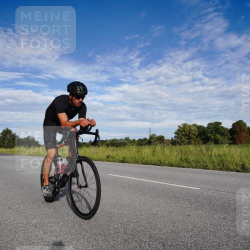 31.08.2025 - Elbe Triathlon Hamburg Michael Burmester http://msf.ph/oto/8661544 31.08.2025 09:08:45 Radfahren 169, 207, 227, 237, 252, 313, 386 meine-sportfotos.de