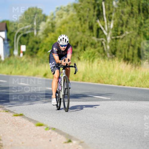 31.08.2025 - Elbe Triathlon Hamburg Michael Burmester http://msf.ph/oto/8661546 31.08.2025 09:00:58 Radfahren 221, 253, 359 meine-sportfotos.de