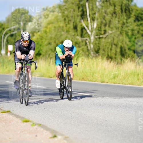 31.08.2025 - Elbe Triathlon Hamburg Michael Burmester http://msf.ph/oto/8661551 31.08.2025 09:01:00 Radfahren 221, 253, 359, 361 meine-sportfotos.de
