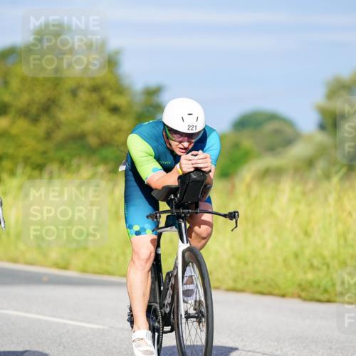31.08.2025 - Elbe Triathlon Hamburg Michael Burmester http://msf.ph/oto/8661558 31.08.2025 09:01:01 Radfahren 221, 253, 359, 361 meine-sportfotos.de