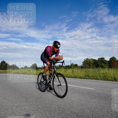 31.08.2025 - Elbe Triathlon Hamburg Michael Burmester http://msf.ph/oto/8661571 31.08.2025 09:09:06 Radfahren 199, 302, 370, 426, 430 meine-sportfotos.de