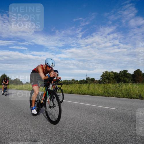 31.08.2025 - Elbe Triathlon Hamburg Michael Burmester http://msf.ph/oto/8661609 31.08.2025 09:09:38 Radfahren 166, 181, 206, 265 meine-sportfotos.de
