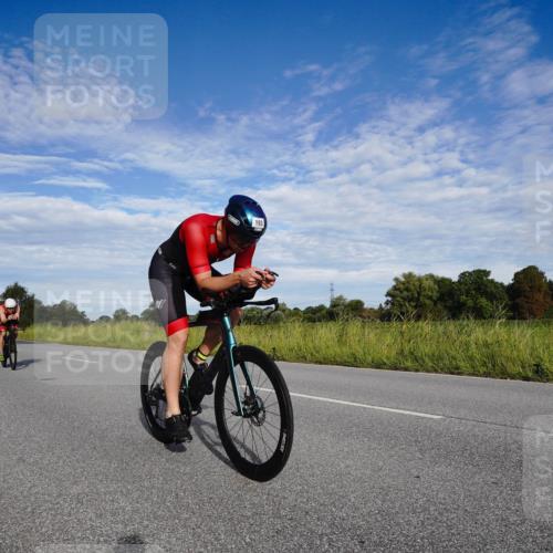 31.08.2025 - Elbe Triathlon Hamburg Michael Burmester http://msf.ph/oto/8661633 31.08.2025 09:10:00 Radfahren 193, 195, 234, 462 meine-sportfotos.de