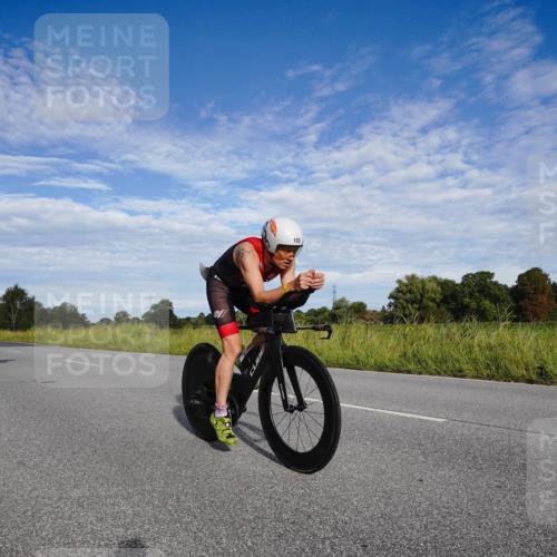 31.08.2025 - Elbe Triathlon Hamburg Michael Burmester http://msf.ph/oto/8661637 31.08.2025 09:10:01 Radfahren 193, 195, 234, 462, 512 meine-sportfotos.de