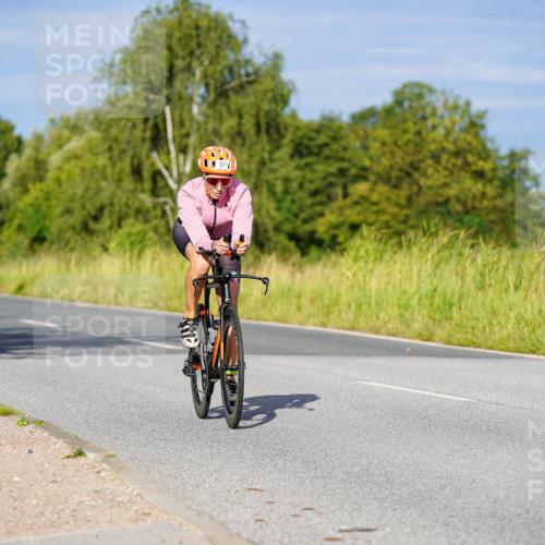 31.08.2025 - Elbe Triathlon Hamburg Michael Burmester http://msf.ph/oto/8661643 31.08.2025 09:01:49 Radfahren 194, 210, 330, 371 meine-sportfotos.de