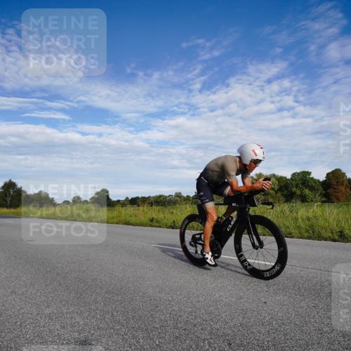 31.08.2025 - Elbe Triathlon Hamburg Michael Burmester http://msf.ph/oto/8661661 31.08.2025 09:10:17 Radfahren 177, 198, 470, 548 meine-sportfotos.de
