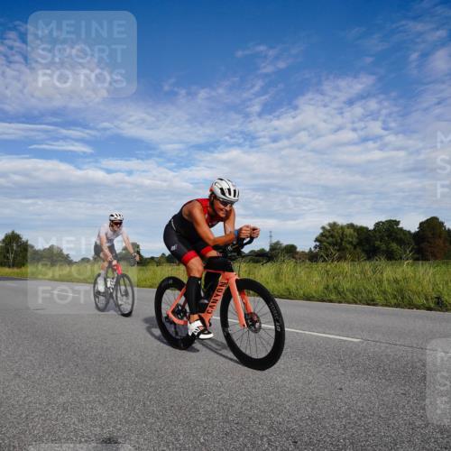 31.08.2025 - Elbe Triathlon Hamburg Michael Burmester http://msf.ph/oto/8661709 31.08.2025 09:10:50 Radfahren 171, 185, 260, 279, 373, 436, 457 meine-sportfotos.de