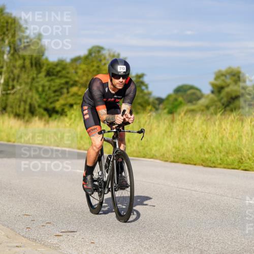 31.08.2025 - Elbe Triathlon Hamburg Michael Burmester http://msf.ph/oto/8661731 31.08.2025 09:02:25 Radfahren 165, 170, 186, 205, 213, 333, 363, 455 meine-sportfotos.de