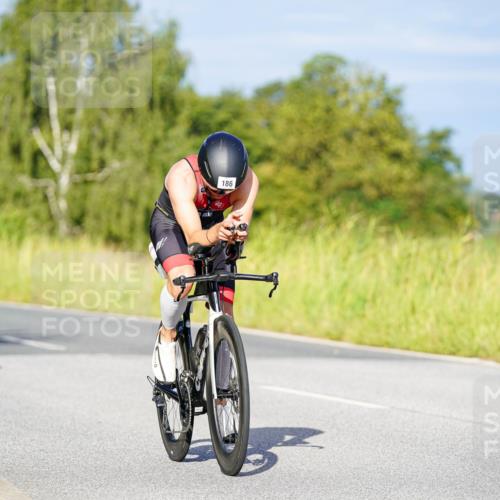 31.08.2025 - Elbe Triathlon Hamburg Michael Burmester http://msf.ph/oto/8661752 31.08.2025 09:02:31 Radfahren 170, 184, 186, 205, 363 meine-sportfotos.de