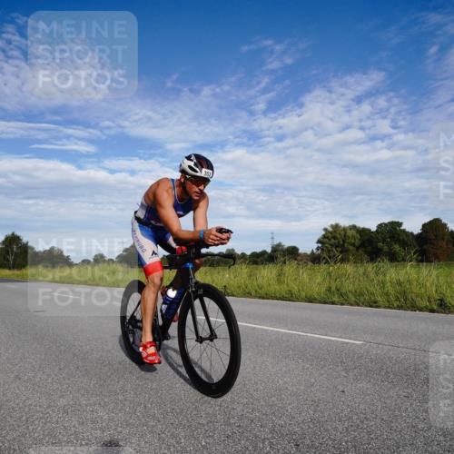 31.08.2025 - Elbe Triathlon Hamburg Michael Burmester http://msf.ph/oto/8661753 31.08.2025 09:11:31 Radfahren 293, 334, 346, 353, 403, 456 meine-sportfotos.de