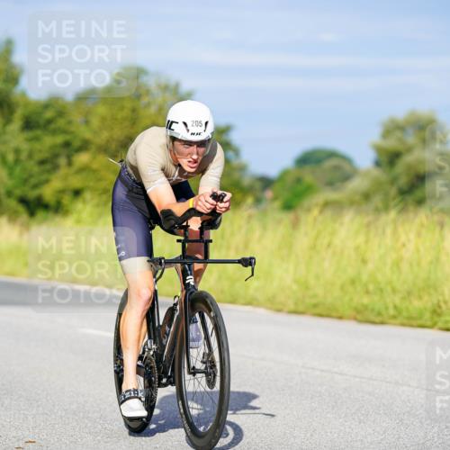 31.08.2025 - Elbe Triathlon Hamburg Michael Burmester http://msf.ph/oto/8661756 31.08.2025 09:02:32 Radfahren 184, 186, 205 meine-sportfotos.de