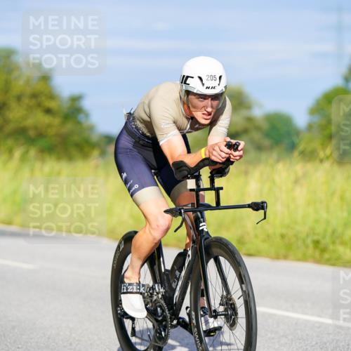 31.08.2025 - Elbe Triathlon Hamburg Michael Burmester http://msf.ph/oto/8661760 31.08.2025 09:02:32 Radfahren 184, 186, 205 meine-sportfotos.de