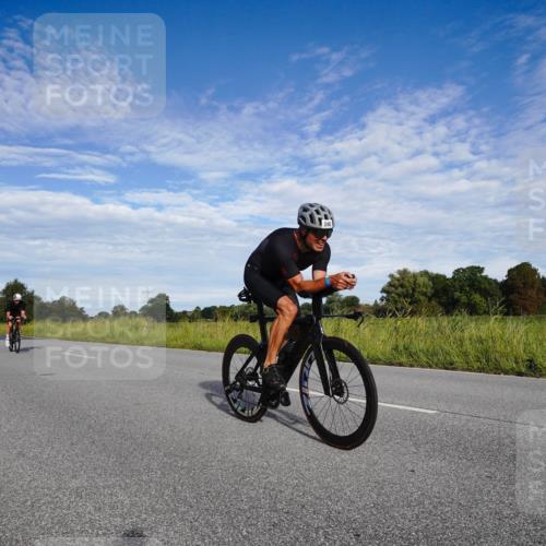 31.08.2025 - Elbe Triathlon Hamburg Michael Burmester http://msf.ph/oto/8661762 31.08.2025 09:11:34 Radfahren 239, 293, 334, 346, 351, 403, 456 meine-sportfotos.de