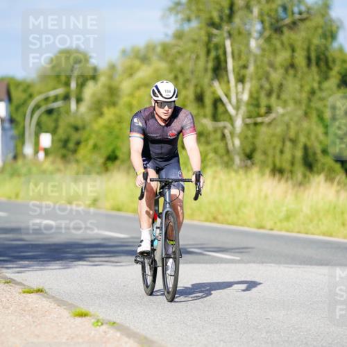 31.08.2025 - Elbe Triathlon Hamburg Michael Burmester http://msf.ph/oto/8661763 31.08.2025 09:02:35 Radfahren 184, 205 meine-sportfotos.de