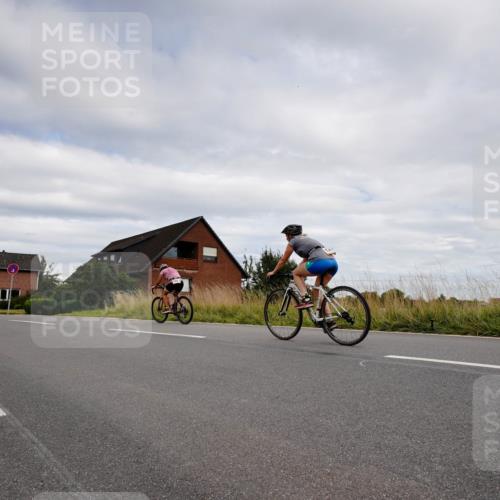 31.08.2025 - Elbe Triathlon Hamburg Michael Burmester http://msf.ph/oto/8661803 31.08.2025 16:20:38 Radfahren  meine-sportfotos.de