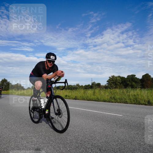 31.08.2025 - Elbe Triathlon Hamburg Michael Burmester http://msf.ph/oto/8661820 31.08.2025 09:12:00 Radfahren 224, 301, 347, 366, 443, 453 meine-sportfotos.de