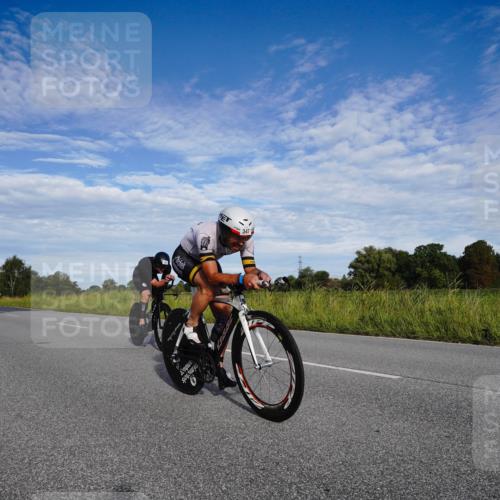 31.08.2025 - Elbe Triathlon Hamburg Michael Burmester http://msf.ph/oto/8661824 31.08.2025 09:12:01 Radfahren 224, 301, 347, 366, 443, 453 meine-sportfotos.de