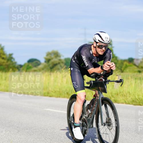 31.08.2025 - Elbe Triathlon Hamburg Michael Burmester http://msf.ph/oto/8661825 31.08.2025 09:03:52 Radfahren 200, 209, 232, 238, 378, 535 meine-sportfotos.de