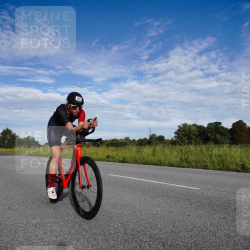 31.08.2025 - Elbe Triathlon Hamburg Michael Burmester http://msf.ph/oto/8661839 31.08.2025 09:12:04 Radfahren 224, 301, 347, 366 meine-sportfotos.de