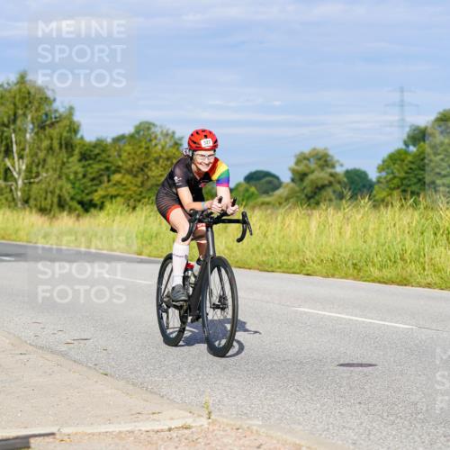 31.08.2025 - Elbe Triathlon Hamburg Michael Burmester http://msf.ph/oto/8661846 31.08.2025 09:04:03 Radfahren 327 meine-sportfotos.de