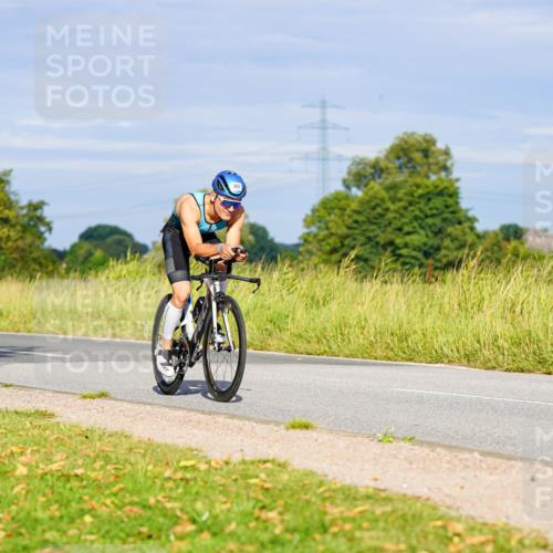 31.08.2025 - Elbe Triathlon Hamburg Michael Burmester http://msf.ph/oto/8661859 31.08.2025 09:04:22 Radfahren 250, 382 meine-sportfotos.de