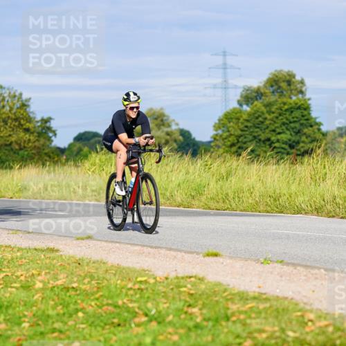 31.08.2025 - Elbe Triathlon Hamburg Michael Burmester http://msf.ph/oto/8661862 31.08.2025 09:04:24 Radfahren 250, 382 meine-sportfotos.de