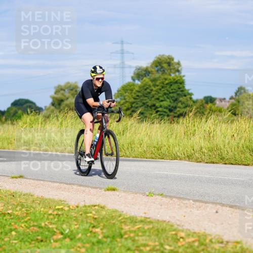 31.08.2025 - Elbe Triathlon Hamburg Michael Burmester http://msf.ph/oto/8661866 31.08.2025 09:04:25 Radfahren 244, 250, 382 meine-sportfotos.de