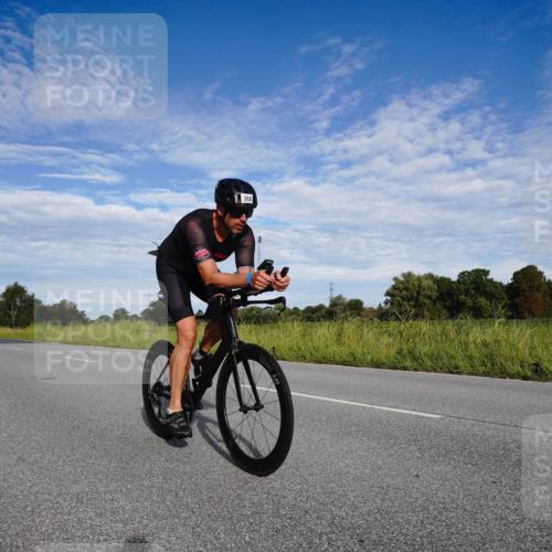 31.08.2025 - Elbe Triathlon Hamburg Michael Burmester http://msf.ph/oto/8661870 31.08.2025 09:12:26 Radfahren 174, 179, 266, 311, 368, 389 meine-sportfotos.de