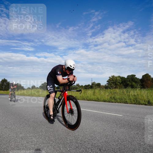 31.08.2025 - Elbe Triathlon Hamburg Michael Burmester http://msf.ph/oto/8661875 31.08.2025 09:12:31 Radfahren 174, 179, 266, 311 meine-sportfotos.de