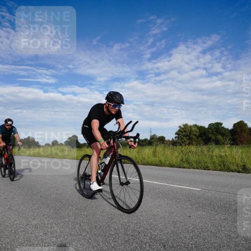 31.08.2025 - Elbe Triathlon Hamburg Michael Burmester http://msf.ph/oto/8661892 31.08.2025 09:12:40 Radfahren 341, 444, 471, 582 meine-sportfotos.de