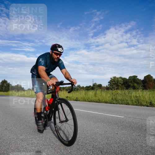 31.08.2025 - Elbe Triathlon Hamburg Michael Burmester http://msf.ph/oto/8661897 31.08.2025 09:12:40 Radfahren 341, 444, 471, 582 meine-sportfotos.de
