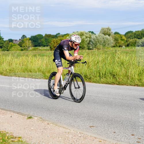 31.08.2025 - Elbe Triathlon Hamburg Michael Burmester http://msf.ph/oto/8661901 31.08.2025 09:04:56 Radfahren 214, 230, 319, 476 meine-sportfotos.de