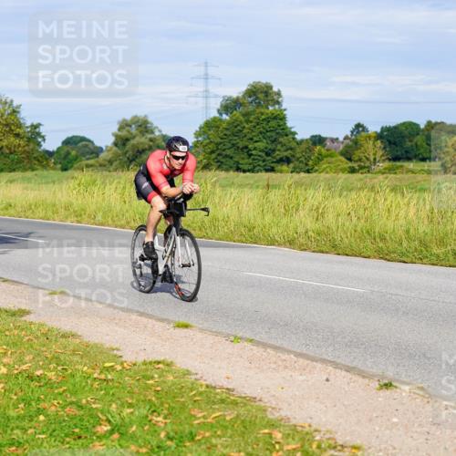 31.08.2025 - Elbe Triathlon Hamburg Michael Burmester http://msf.ph/oto/8661922 31.08.2025 09:05:05 Radfahren 332, 539 meine-sportfotos.de