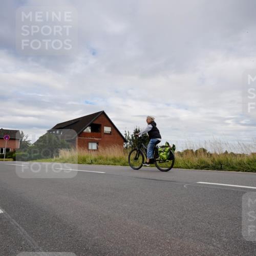 31.08.2025 - Elbe Triathlon Hamburg Michael Burmester http://msf.ph/oto/8661941 31.08.2025 16:31:46 Radfahren  meine-sportfotos.de