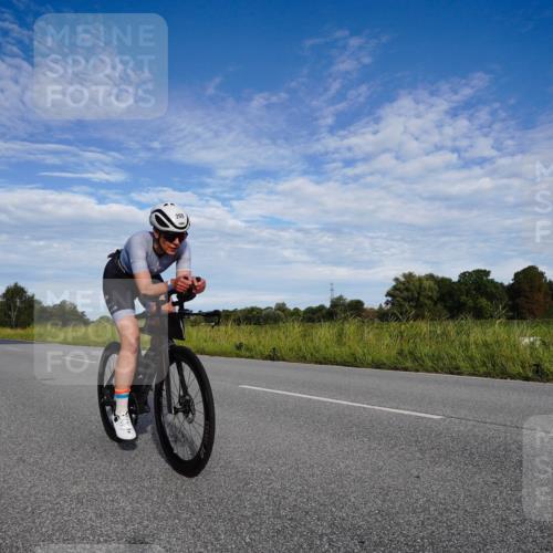 31.08.2025 - Elbe Triathlon Hamburg Michael Burmester http://msf.ph/oto/8661943 31.08.2025 09:13:03 Radfahren 247, 268, 269, 281, 298, 324, 507, 514 meine-sportfotos.de