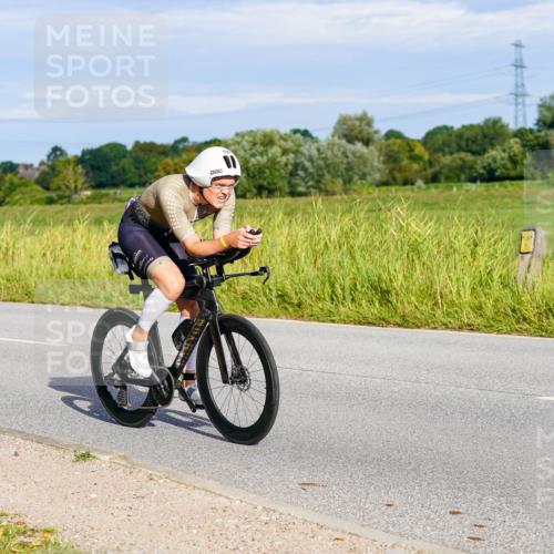 31.08.2025 - Elbe Triathlon Hamburg Michael Burmester http://msf.ph/oto/8661944 31.08.2025 09:05:19 Radfahren 196, 225, 364, 372 meine-sportfotos.de
