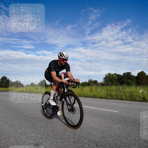 31.08.2025 - Elbe Triathlon Hamburg Michael Burmester http://msf.ph/oto/8661965 31.08.2025 09:13:10 Radfahren 268, 286, 298, 337, 507, 514 meine-sportfotos.de