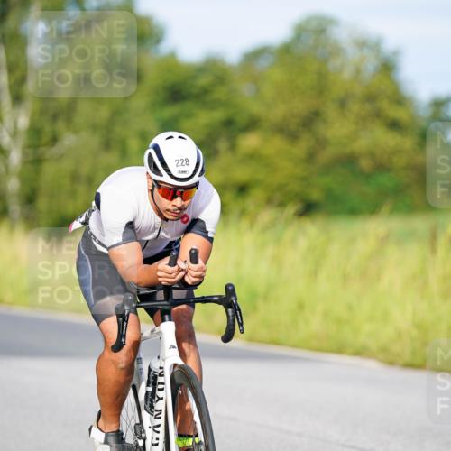 31.08.2025 - Elbe Triathlon Hamburg Michael Burmester http://msf.ph/oto/8661966 31.08.2025 09:06:04 Radfahren 189, 228, 343, 369, 392 meine-sportfotos.de