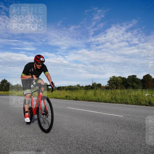 31.08.2025 - Elbe Triathlon Hamburg Michael Burmester http://msf.ph/oto/8661970 31.08.2025 09:13:16 Radfahren 258, 286, 337 meine-sportfotos.de