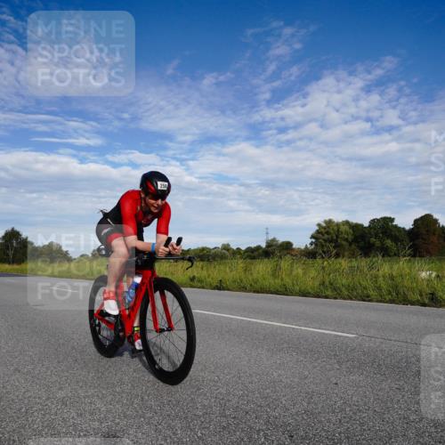31.08.2025 - Elbe Triathlon Hamburg Michael Burmester http://msf.ph/oto/8661977 31.08.2025 09:13:20 Radfahren 258, 337 meine-sportfotos.de